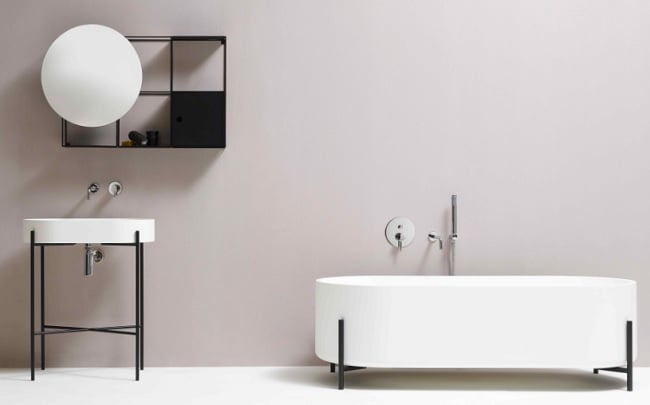 Ex.t Stand washbasin and freestanding bath