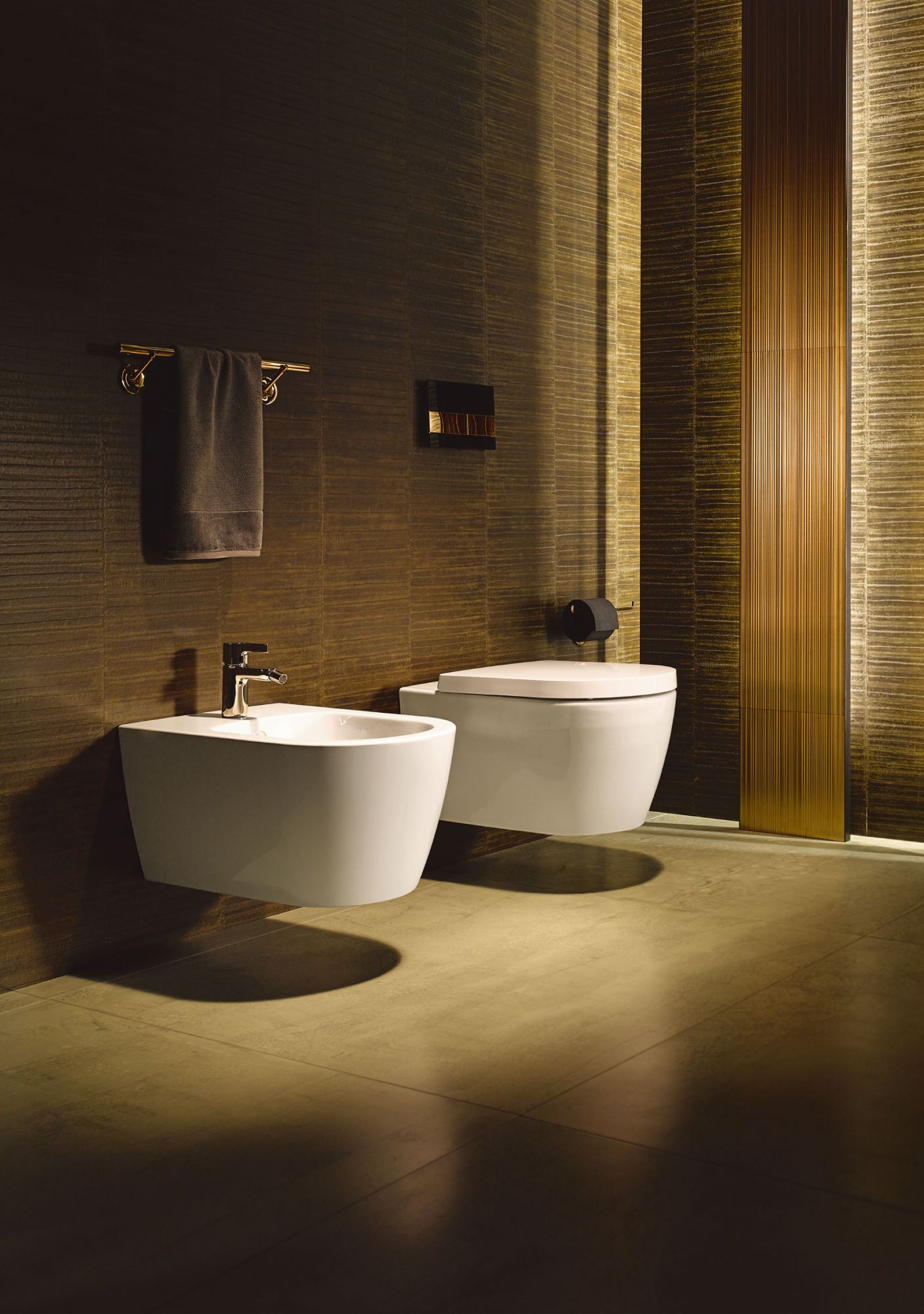 Duravit toilet and seat, available from C.P. Hart