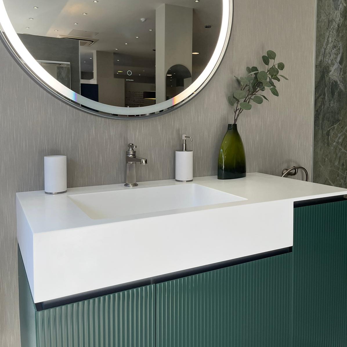 Bathroom Showrooms in St Albans C.P. Hart Luxury Bathrooms